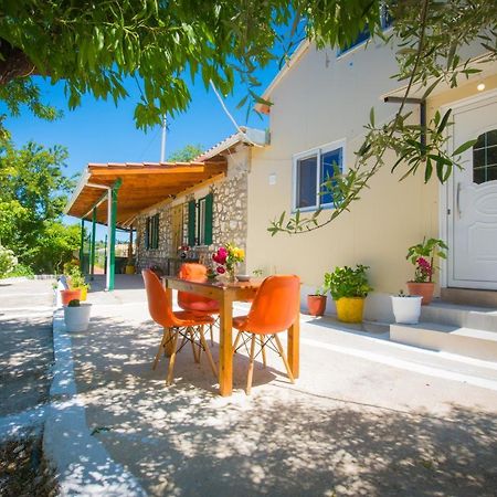 Basil & Guest House Lazarata Екстер'єр фото